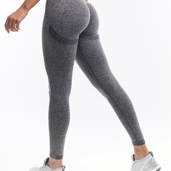 2 pairs NEW ECHT Arise Leggings - Picture 5 of 5